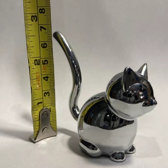 Silver Cat Ring Holder - Picture 2 of 10